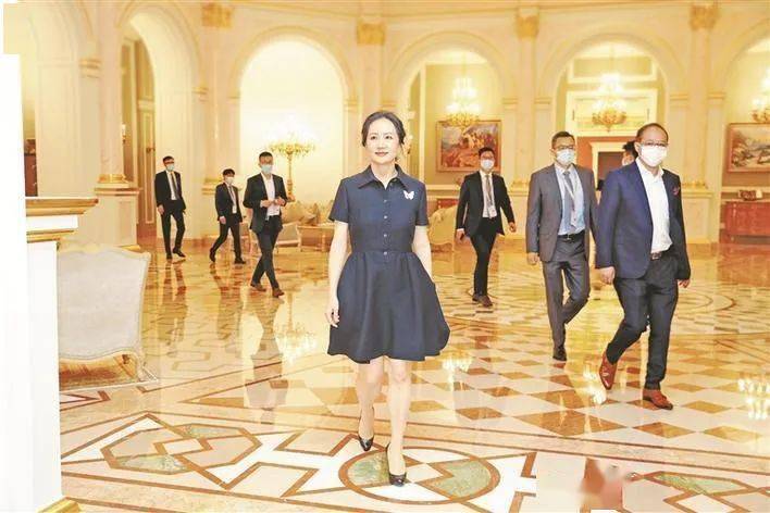 孟晚舟公开亮相解读华为年报_孟晚舟回国后首次公开亮相_人民币_全球