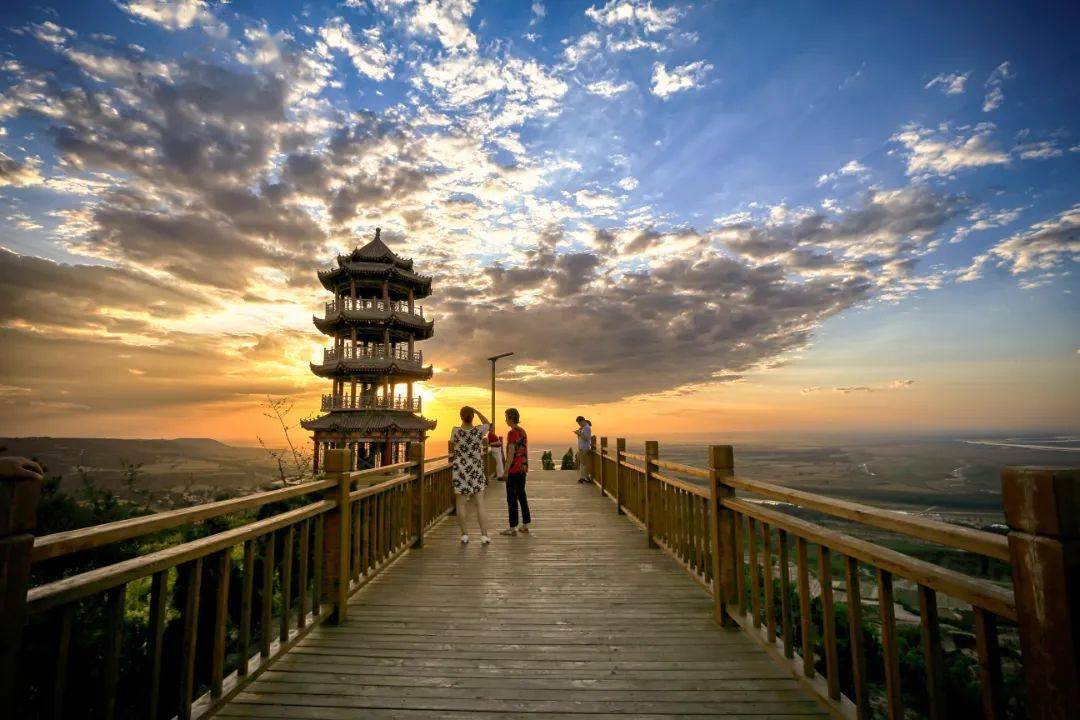 春日相约潼关岳渎公园我们不见不散