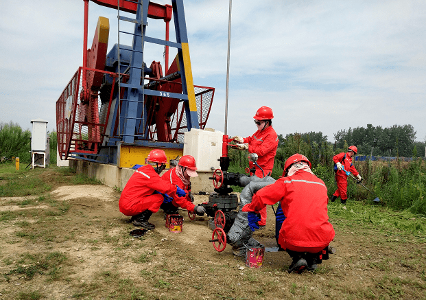 线90】江苏油田金东采油服务基础班:巾帼逐梦绽芳华_工作_班组_井场