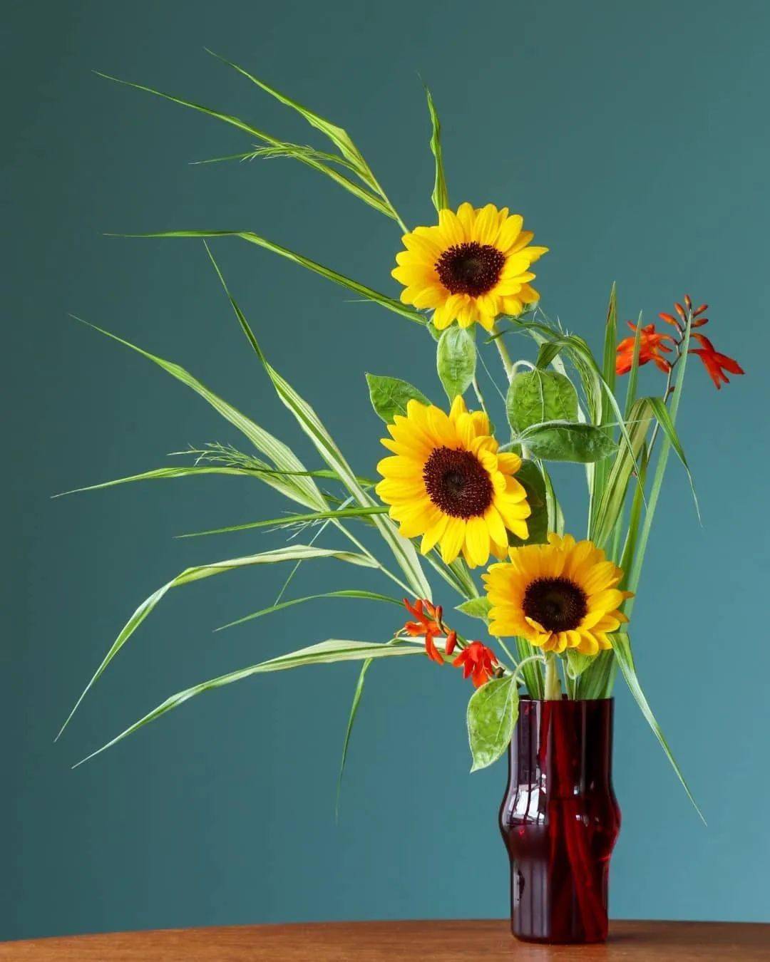 日本花艺大师的的瓶插花作品欣赏