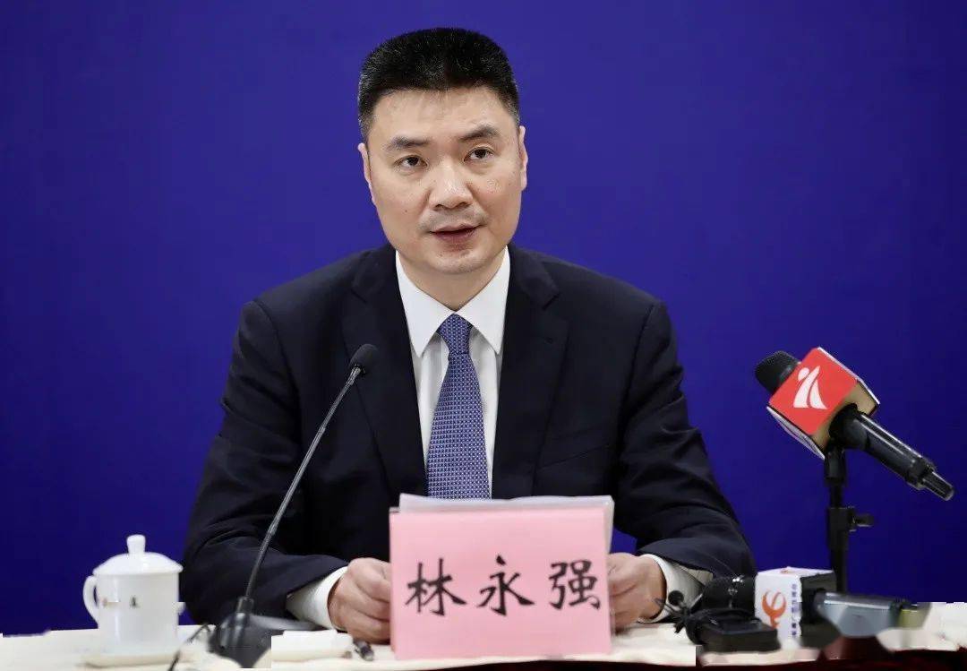 会上,东莞市人社局副局长林永强就东莞的稳岗就业措施做了进一步介绍