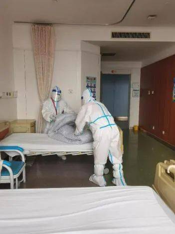 吉大一院抗疫者说(49):前方坚守,后方设防,过渡病房凸显力量——记