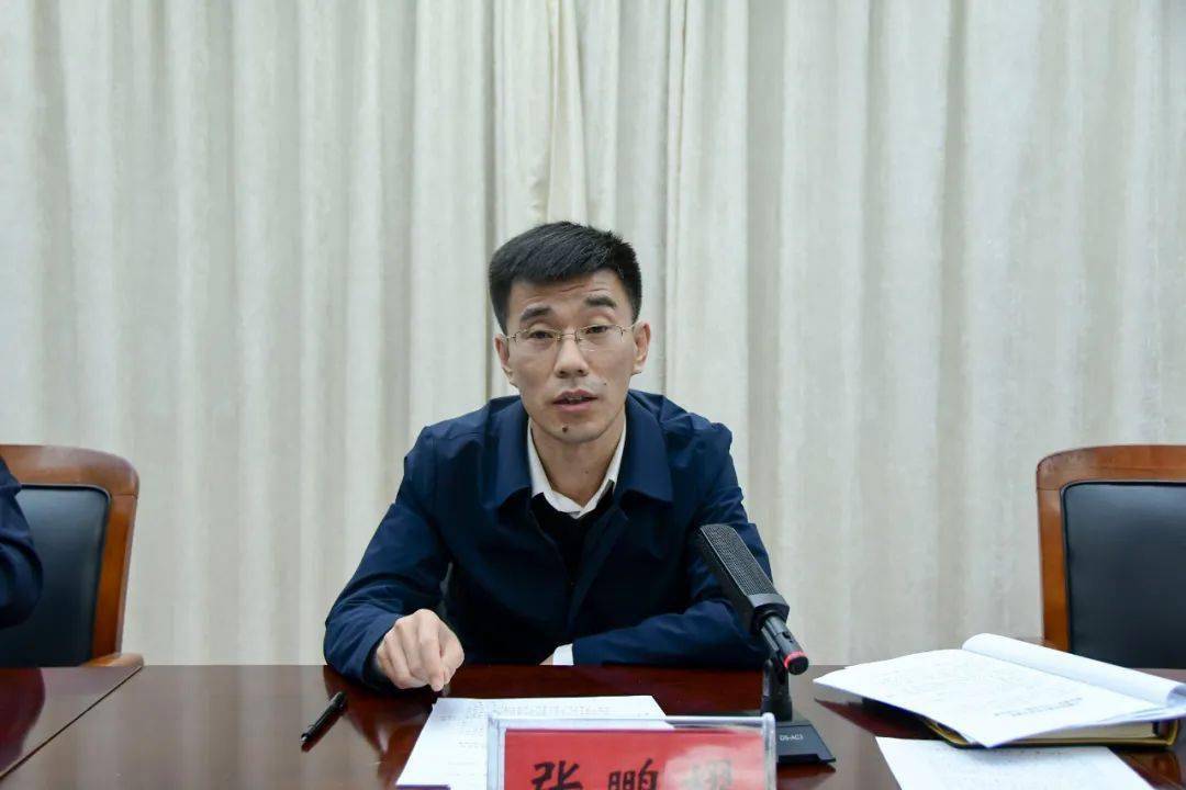 县委副书记,政府县长 张鹏耀会上,县自然资源局负责人宣读了《石楼县