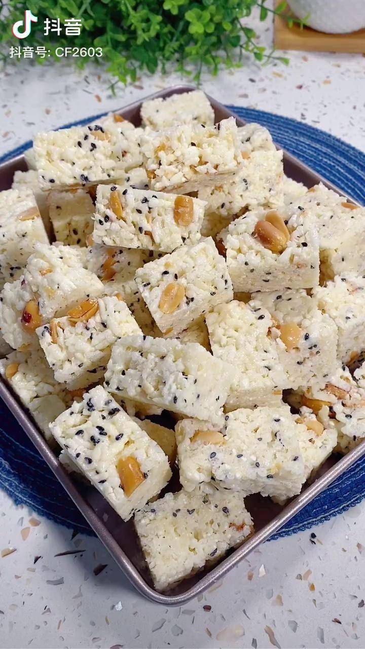 用棉花糖做的米花糖香香脆脆还有奶香味自制零食