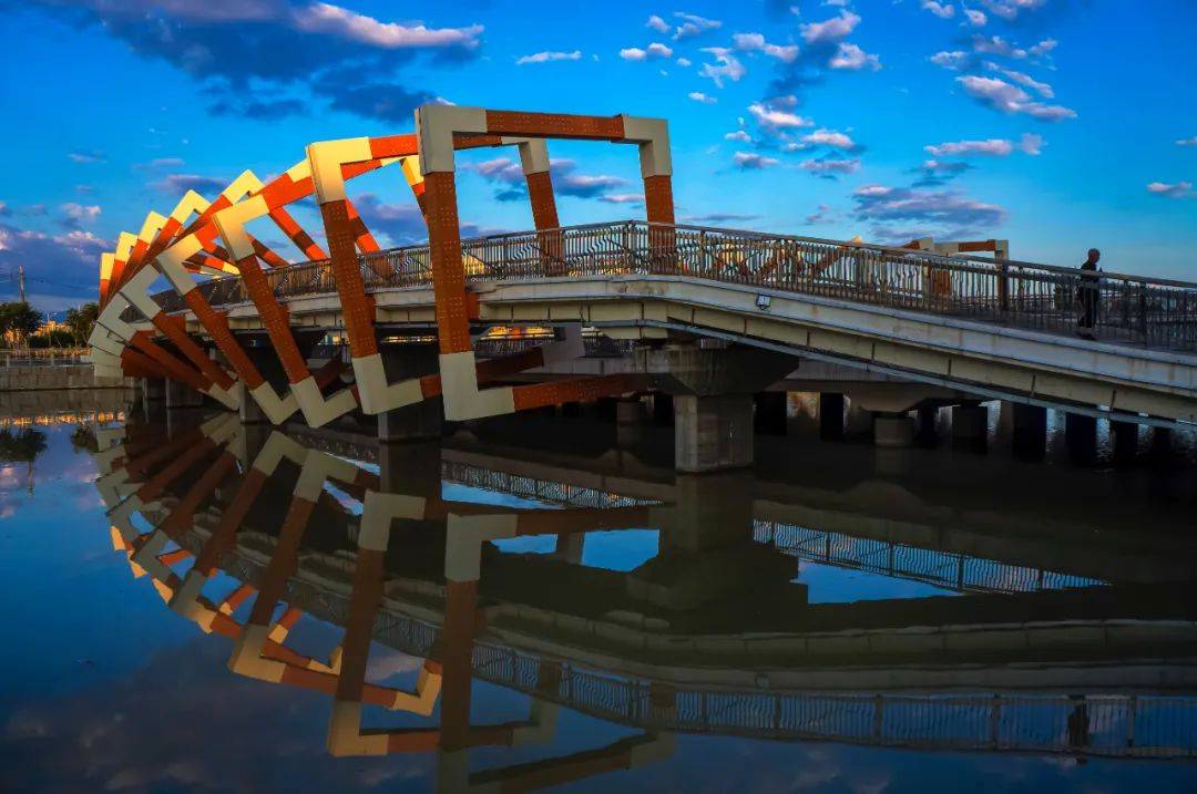 "水在城中走,人在画中游",博乐市三河九桥再现魅力_博尔塔拉_水系