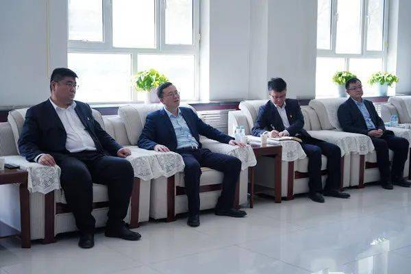 新疆电信公司党委书记,总经理徐洪及吐鲁番市,托克逊县电信公司知要