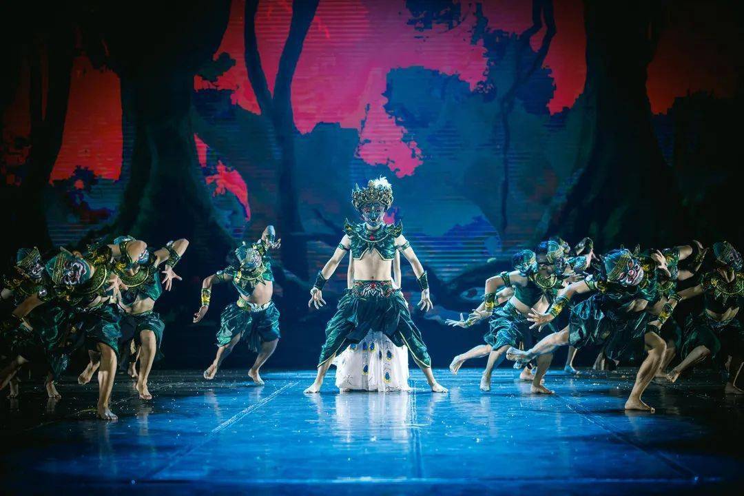 持续打造民族文化旅游演艺精品讲好西双版纳故事