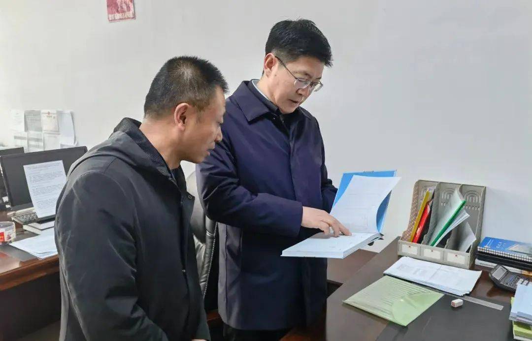 叶万彬在调研粮食安全工作时强调扛稳粮食安全责任守牢粮食安全底线