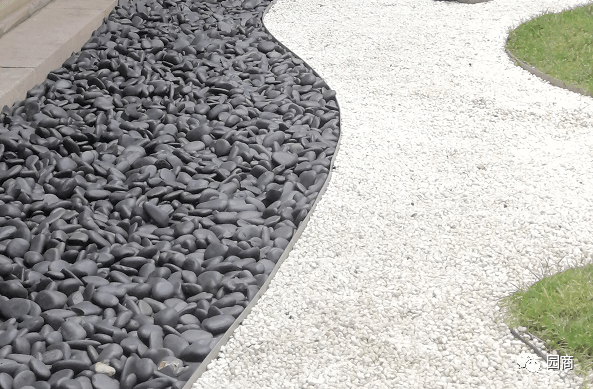 一般用于散铺.早在很久以前就有砾石铺地了.