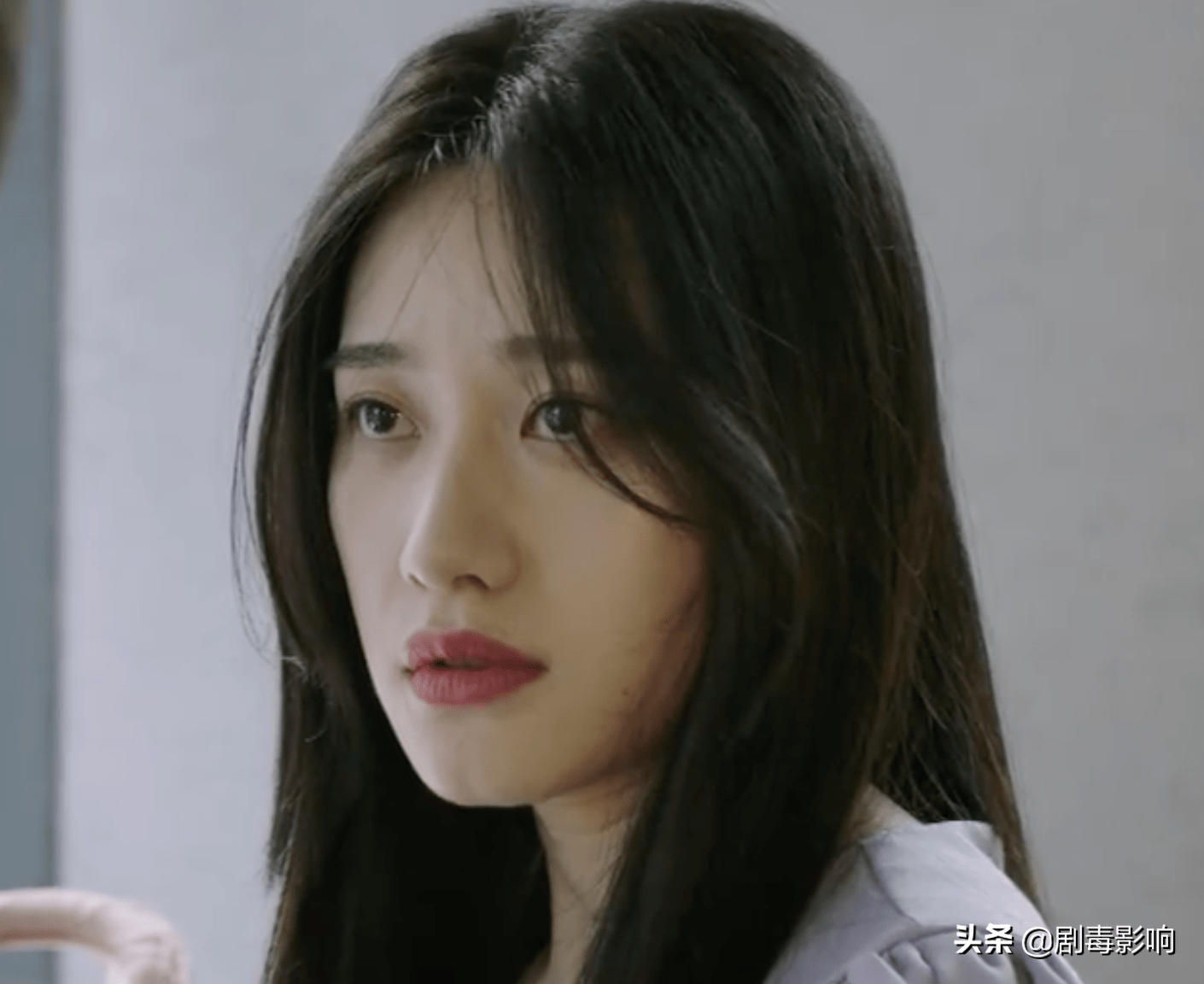 昔日超女另类同框,张含韵闺蜜演绿茶出圈,安又琪给其新剧唱插曲_郭泱