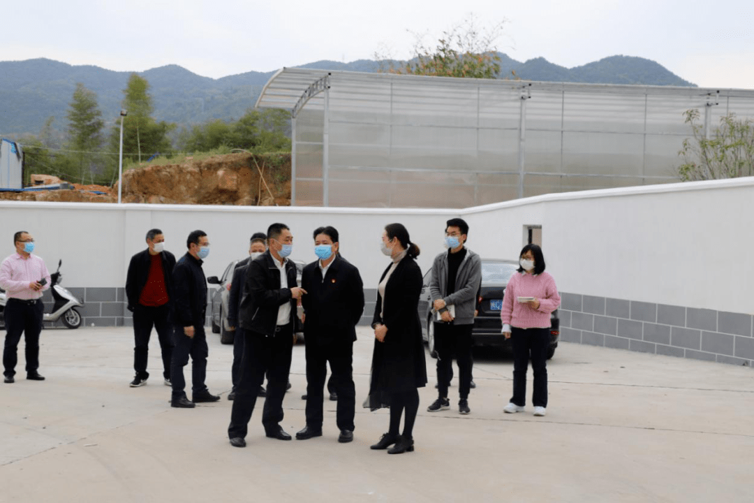 情况福安新闻网消息3月24日下午,市委书记叶其发带领相关部门负责人