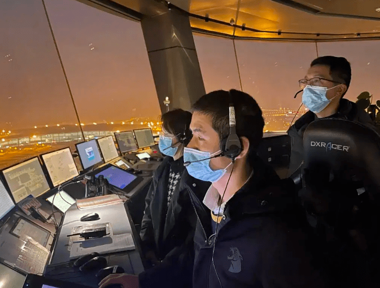 黄田空难机长图片