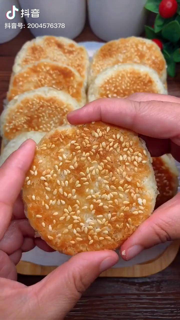 五香烧饼好吃的家常做法在家做美食美食教程花样面食幸福的早餐