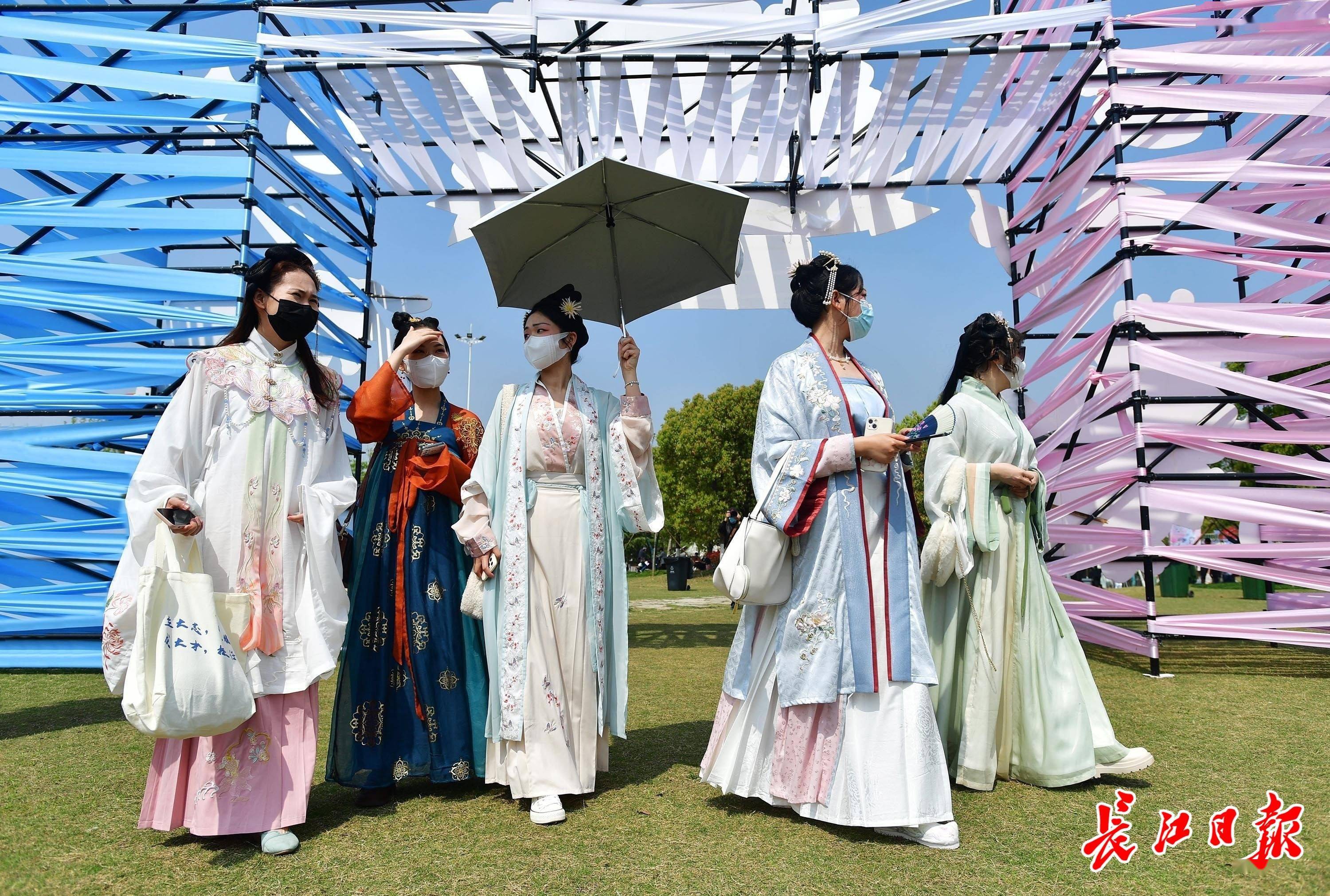 穿汉服游园博园,花朝节来了_游春_李永刚_汉口