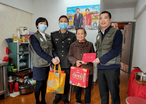 缅怀革命先烈 追寻红色记忆