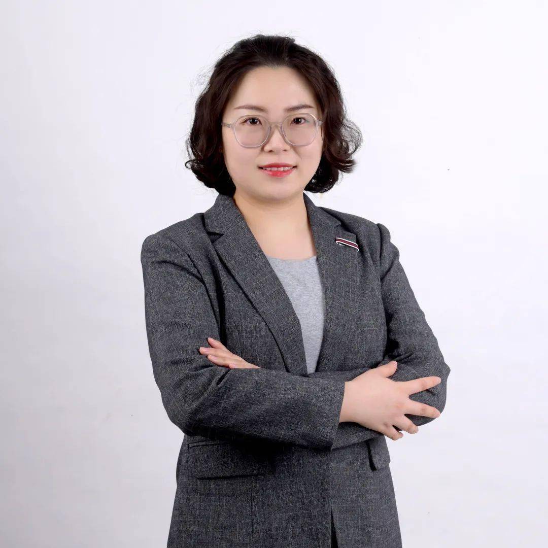 学院的李丹枫老师以论文"中国民众在covid-19疫情下的心理台风眼效应