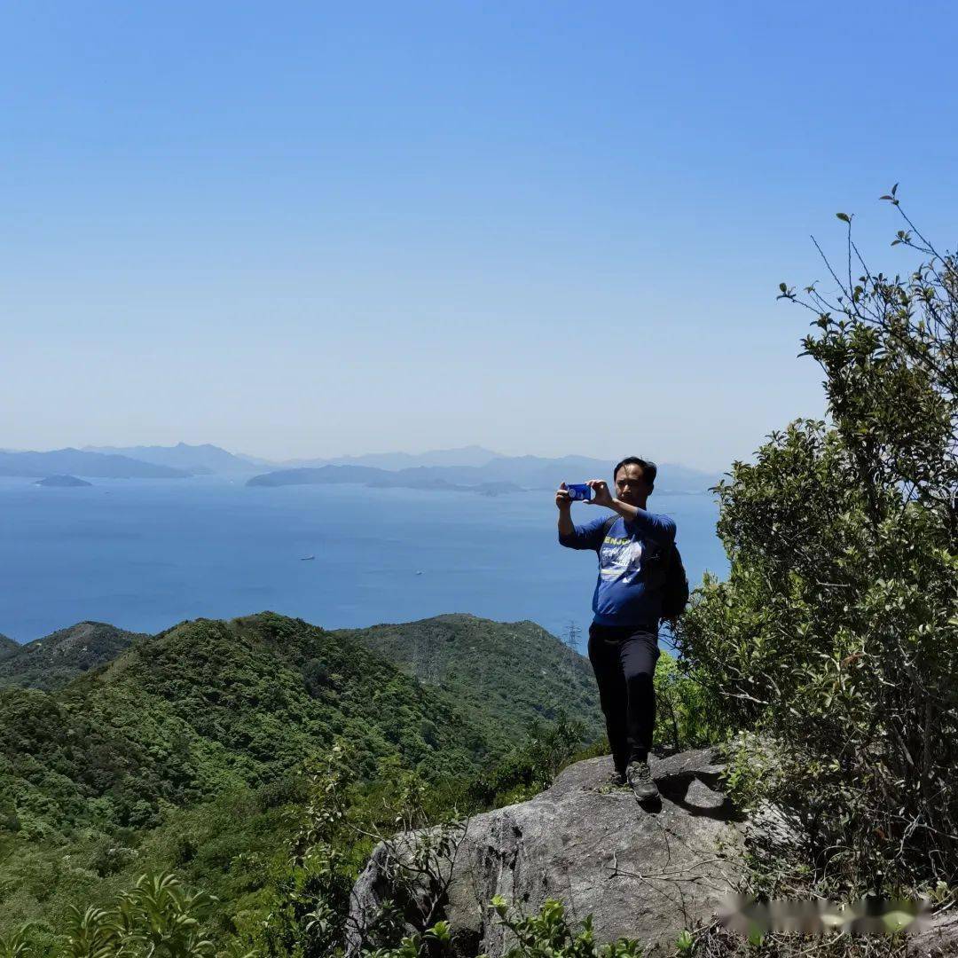 大鹏湾全域出场气势磅礴杨梅坑较场尾蜿蜒连接排牙山七娘主峰与大雁顶