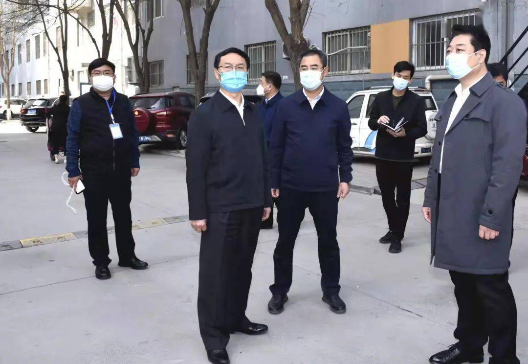4月5日上午,市委书记张维亮到永年区,鸡泽县检查指导疫情防控工作