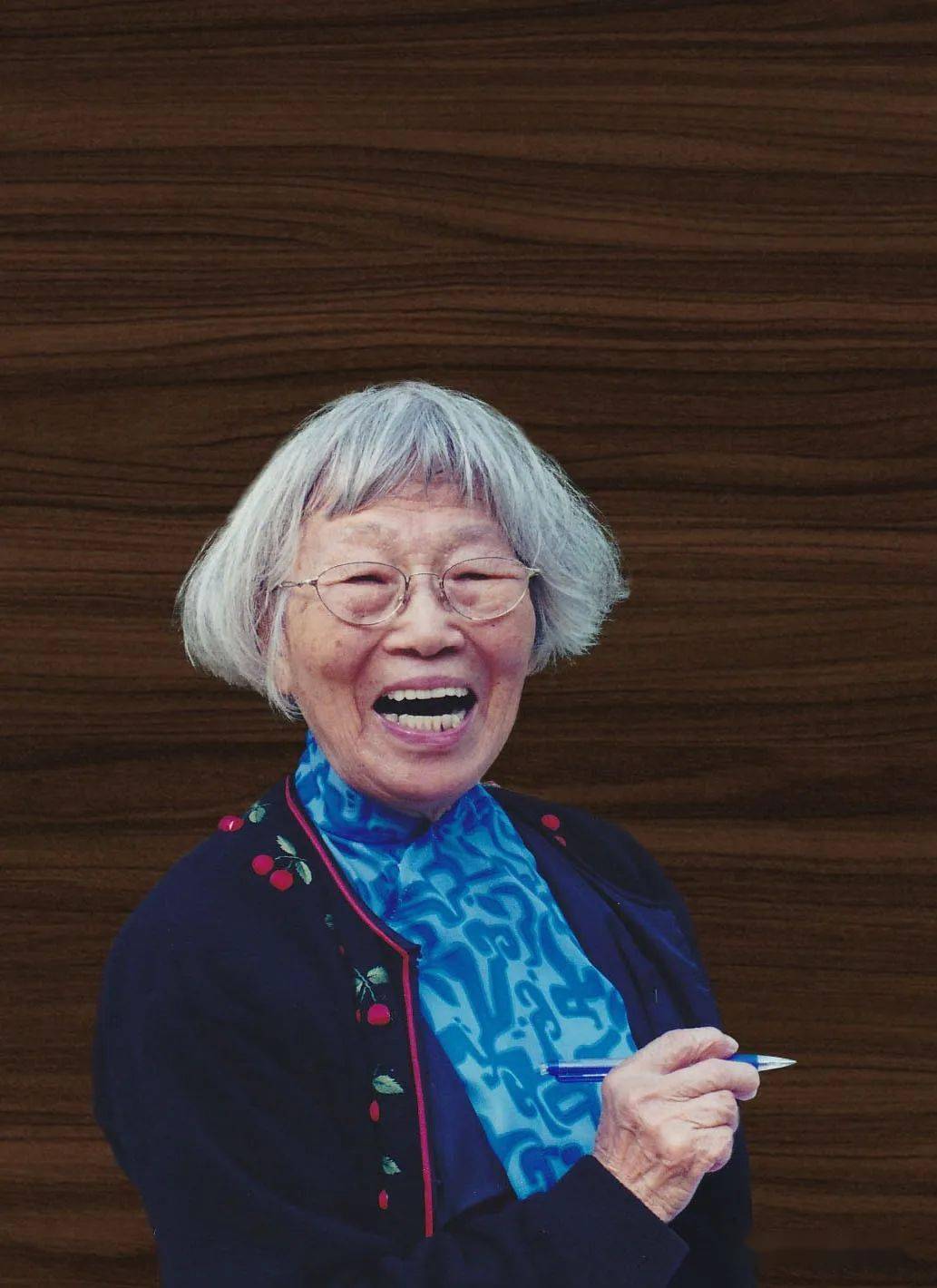 胡秀英教授(1910-2012)港中大中医学荣誉讲座教授港中大生命科学学院名誉
