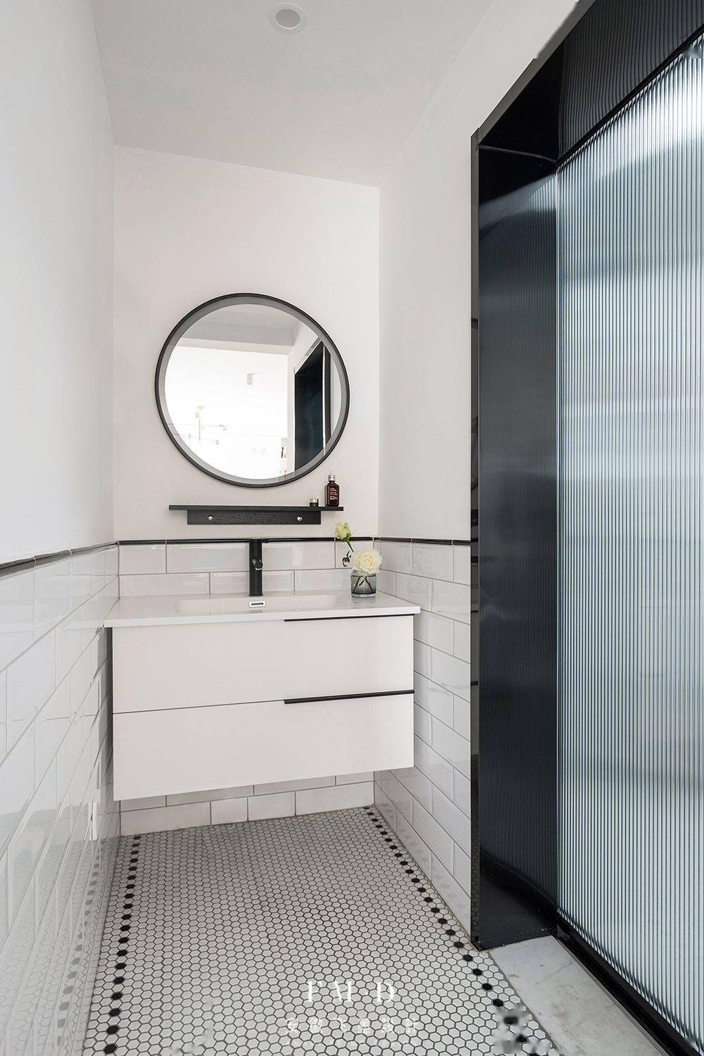 洗手台外置确实好但4个设计细节不注意等于白装别再出错了