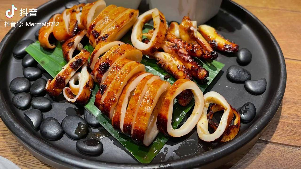 泰国餐厅的招牌碳烤鱿鱼筒儿子特别喜欢在家终于复刻成功了怎样做鱿鱼
