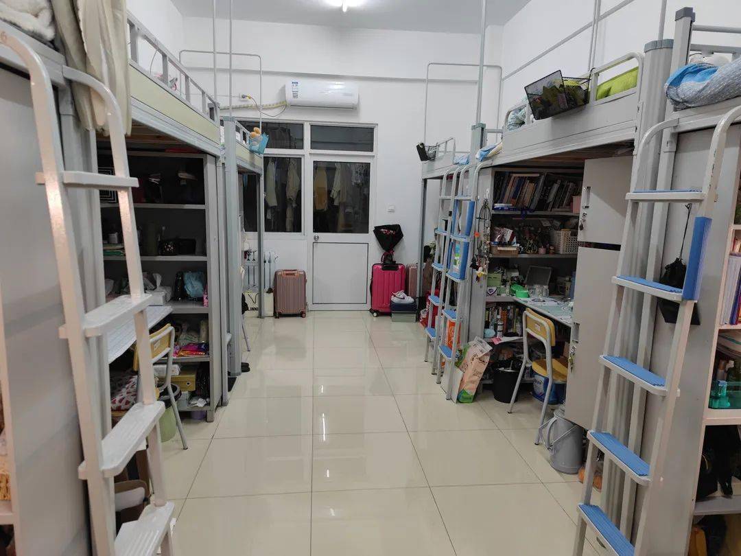 宿舍格言:功崇惟志,业广惟勤.