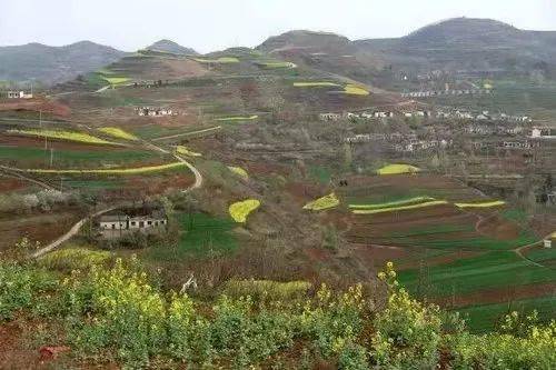 这个地方静谧人少,适合周末休闲写生_王村_蓝田县_山岭