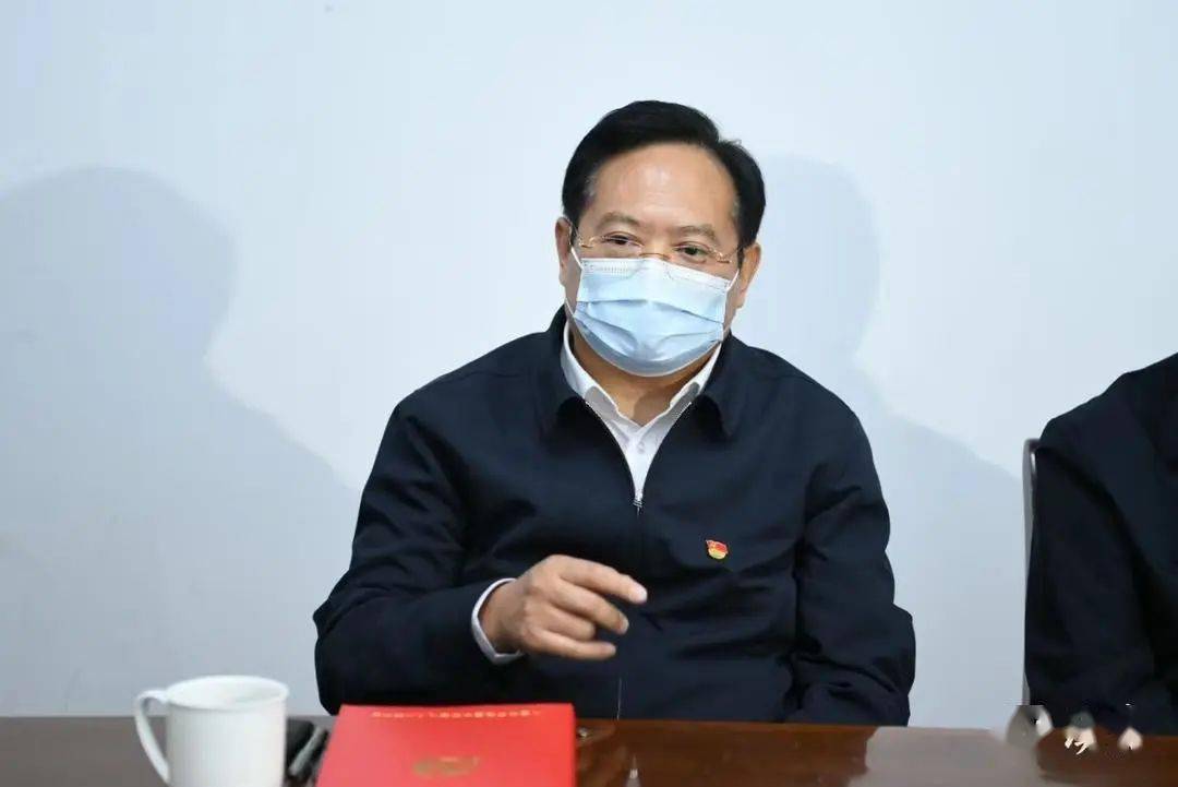 张兵暗访检查海宁疫情防控工作补短板堵漏洞压责任强执行从严从细从快