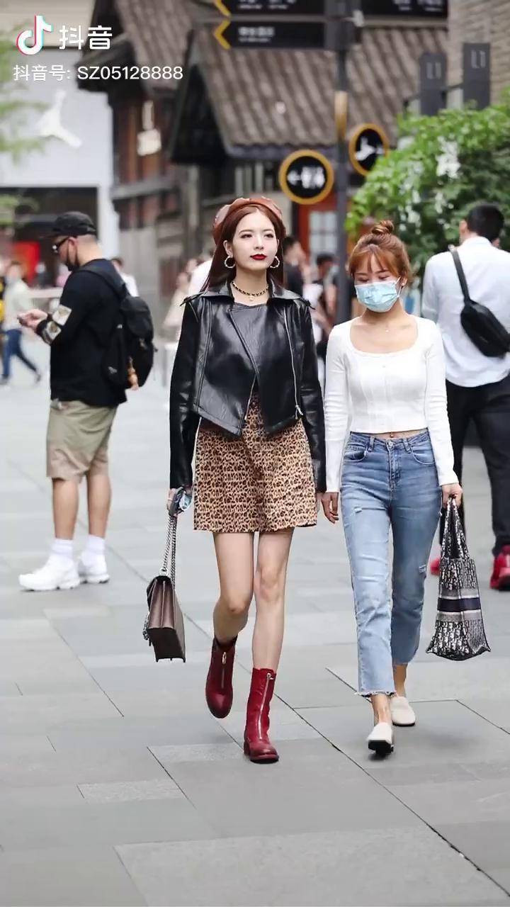 有一个女孩,我们曾经插肩而过!街拍 李一檬emoo dou 小助手