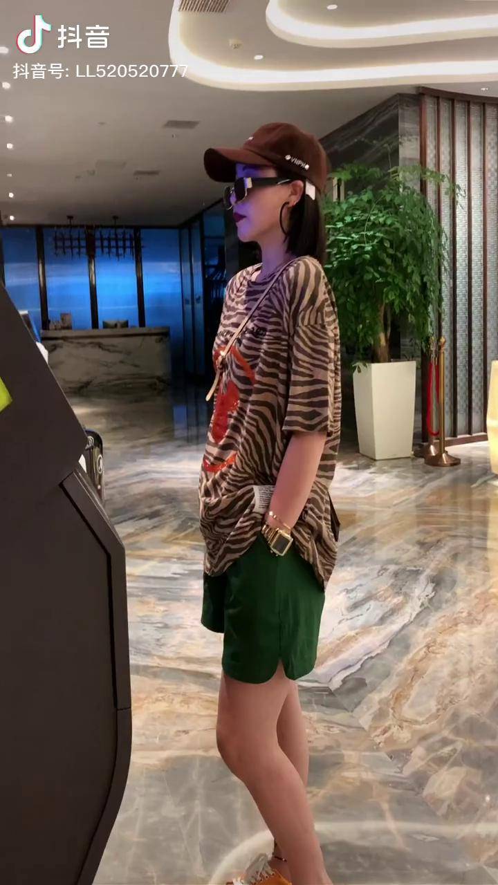 包括夫妻,如果你不能为对方创造价值,那么你将会面临淘汰,这就是人性!