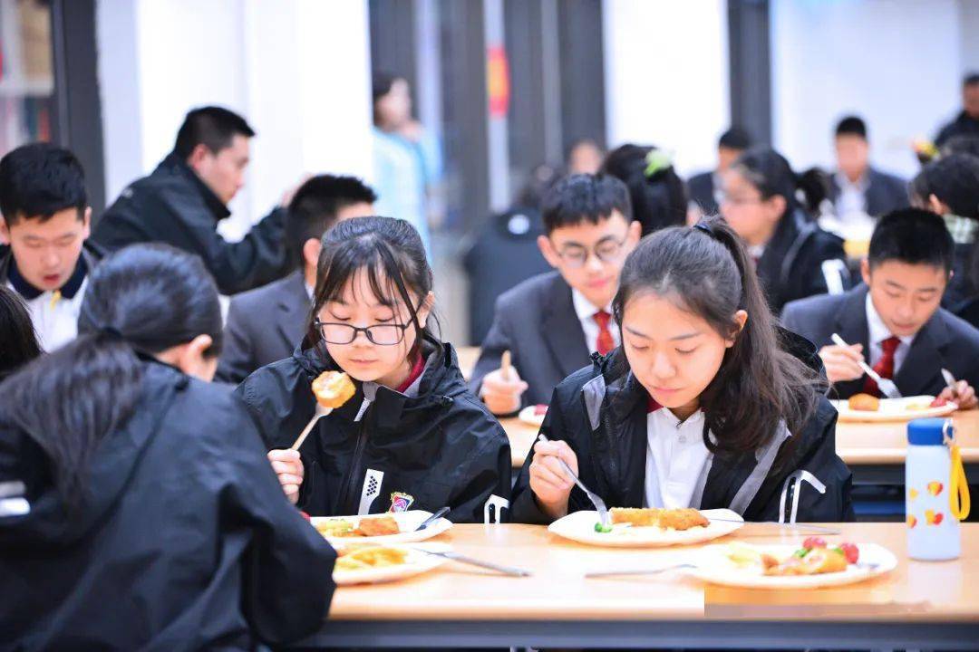 曲江康桥德宏学校校园开放日预约