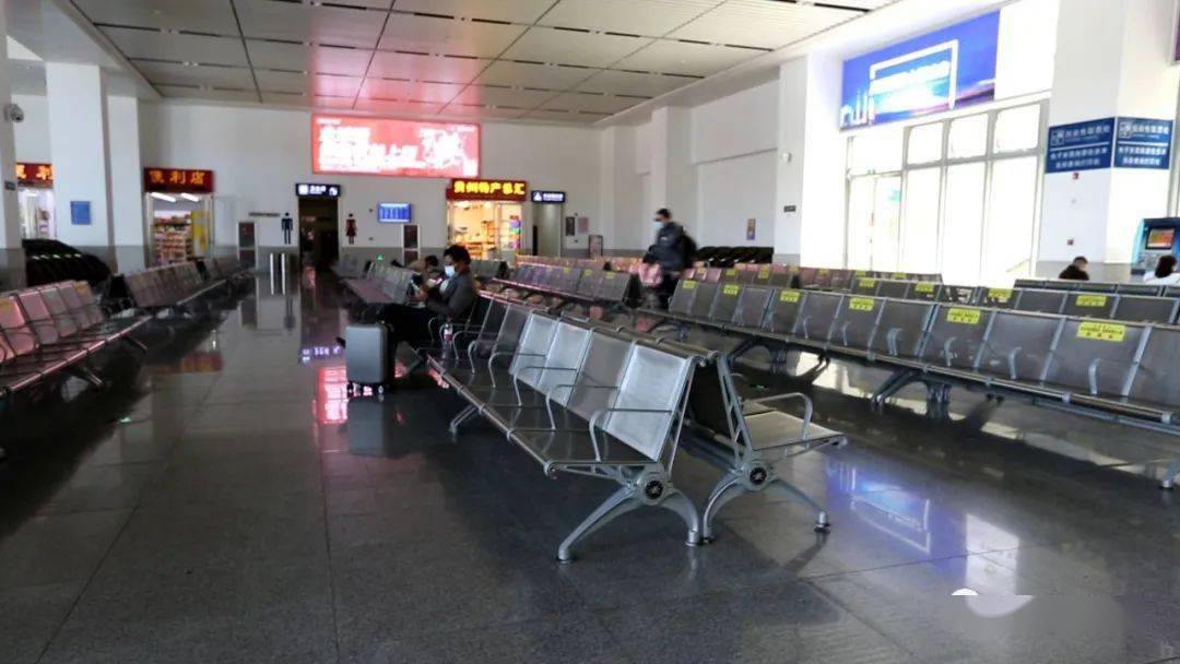 坐高铁回凯里的注意啦!出站就要做核酸_南站_乘客_王继华