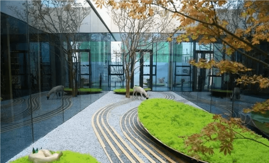 提亮空间色彩的作用.02 佛甲草与树池的搭配3. 跳色的作用.2.