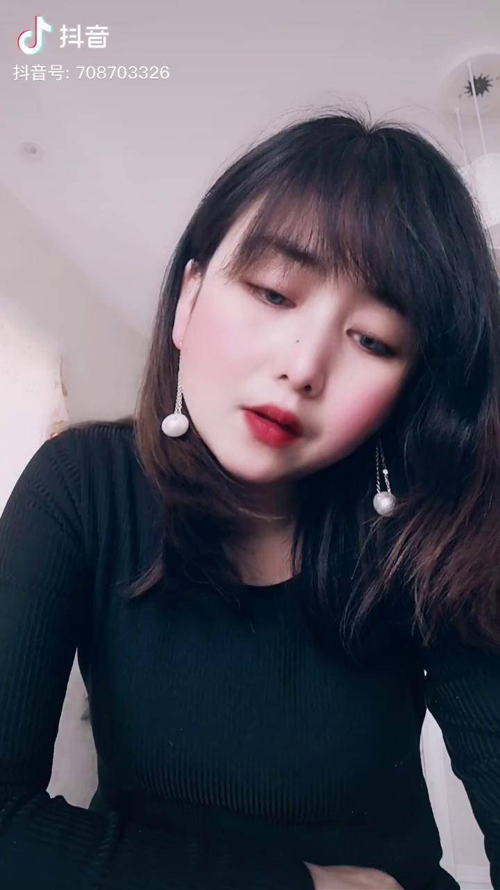 每次走过这间咖啡屋让我慢下了脚步周小妹对口型飙演技非原声爱唱歌抖