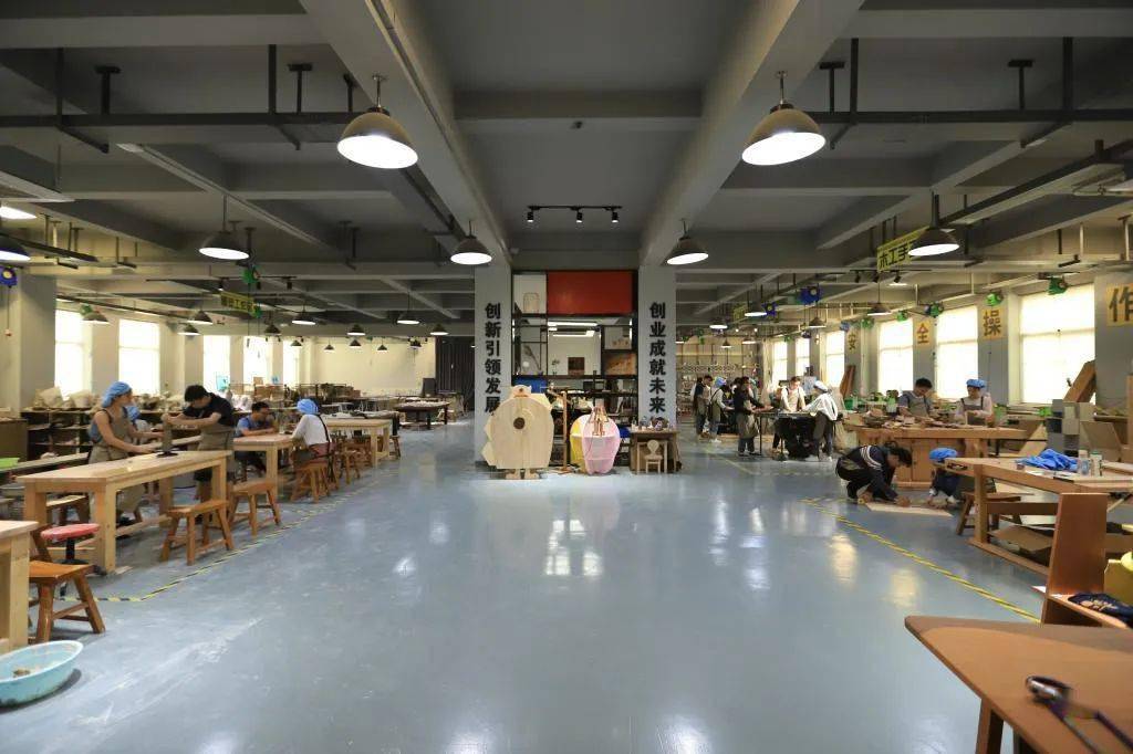 郑州升达学院 图书馆图片