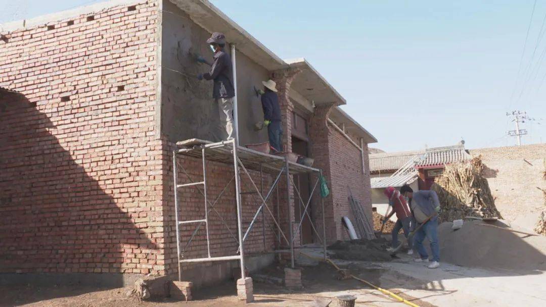 黄泥湾镇农房抗震改造让群众安心又放心