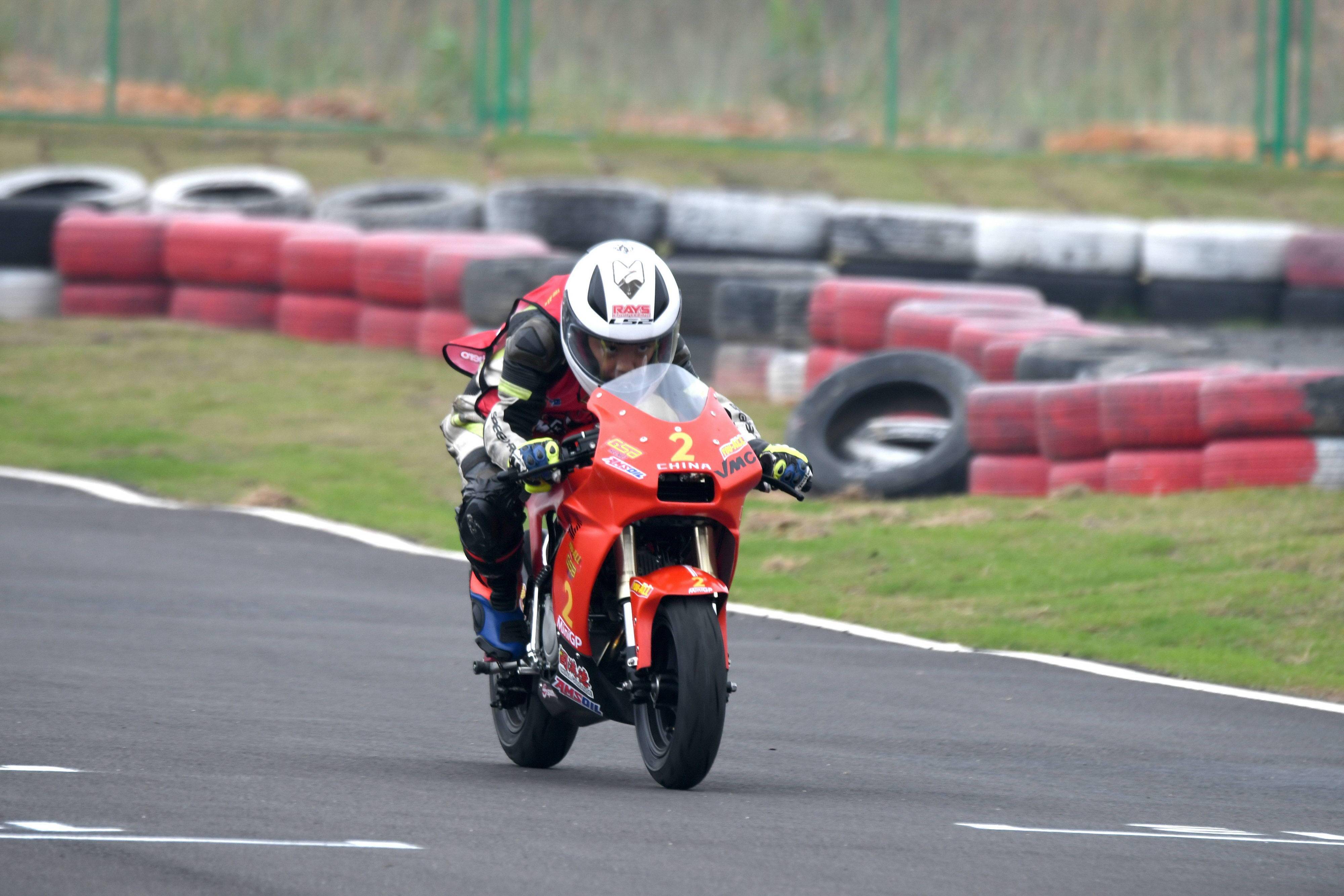 kxdminigp超级联赛广东清远站小车手剪影