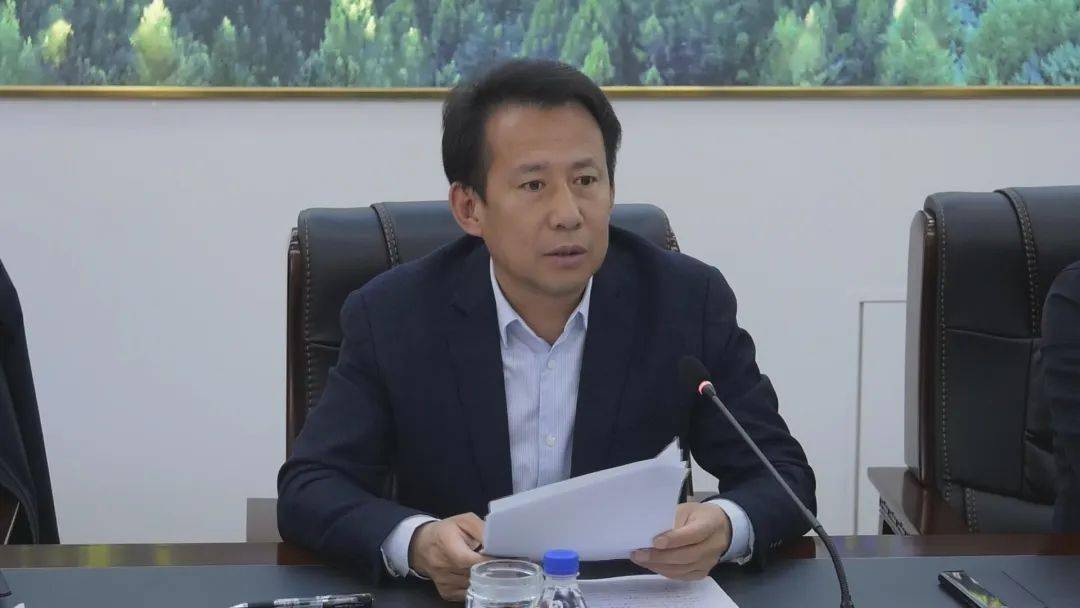 戴存鹤主持召开2022年第四次县委常委会议_生产_通化_工作