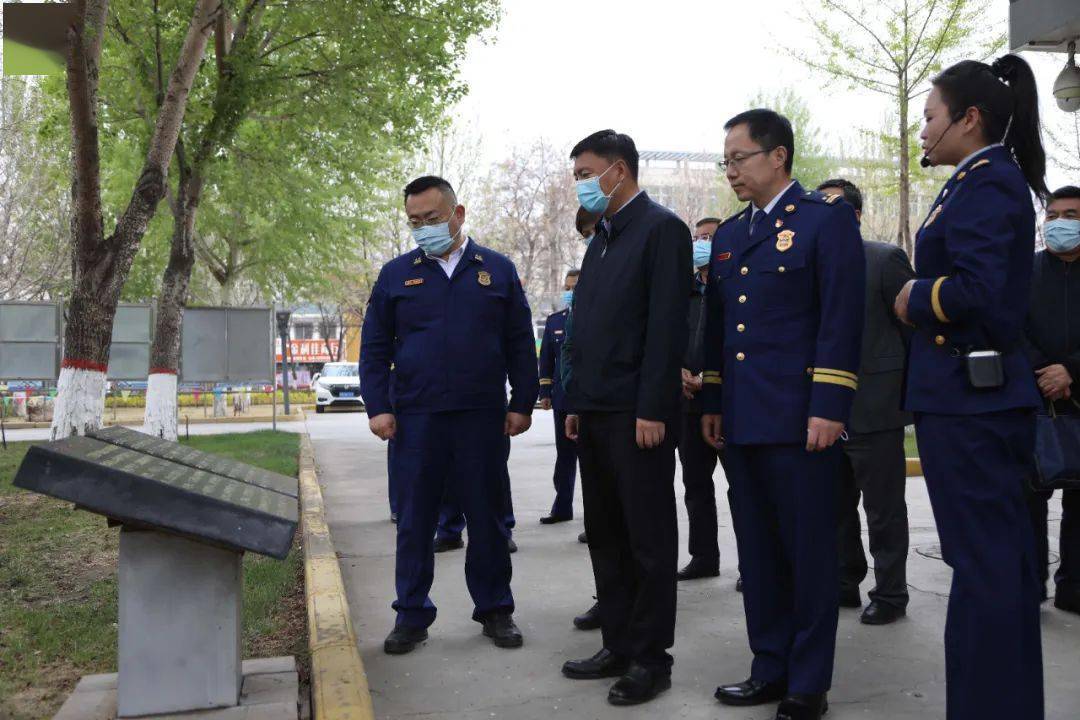 石嘴山市人大常委会主任王建调研消防救援工作