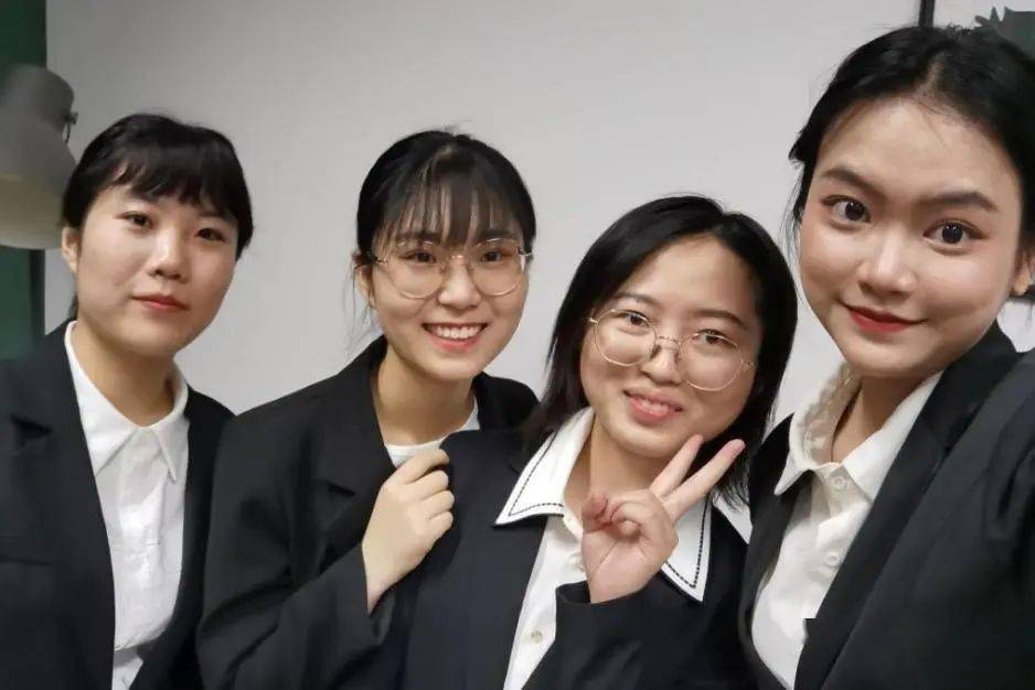 川大中文系女生"玩"出语言新花样!_莫凯洁_民歌_团队