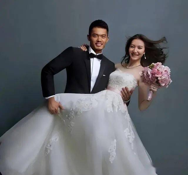 因忘拉窗帘被拍与林丹出轨自称受害者的赵雅淇是否无辜