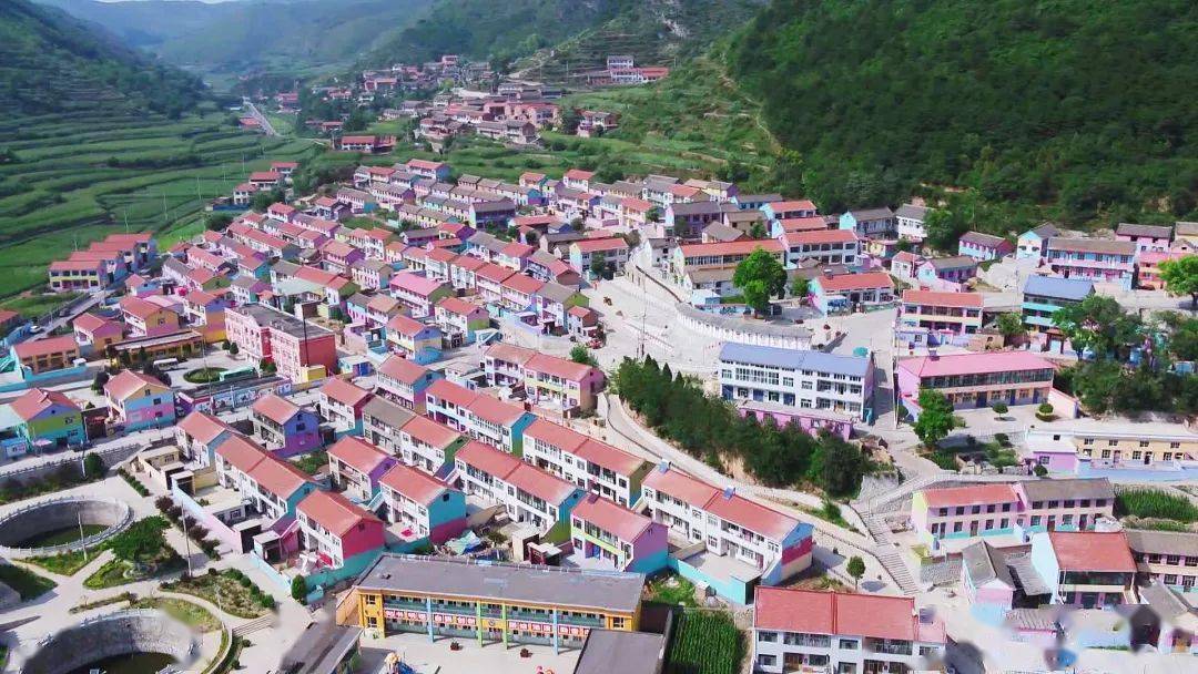 龙泉镇欢掌底特色产业示范基地创建项目也在有序推进中,全县乡村振兴