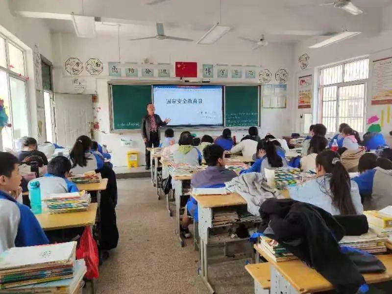 廣德市桃州初級中學北校區主題班隊會電子屏宣傳11廣德市花鼓學校主題