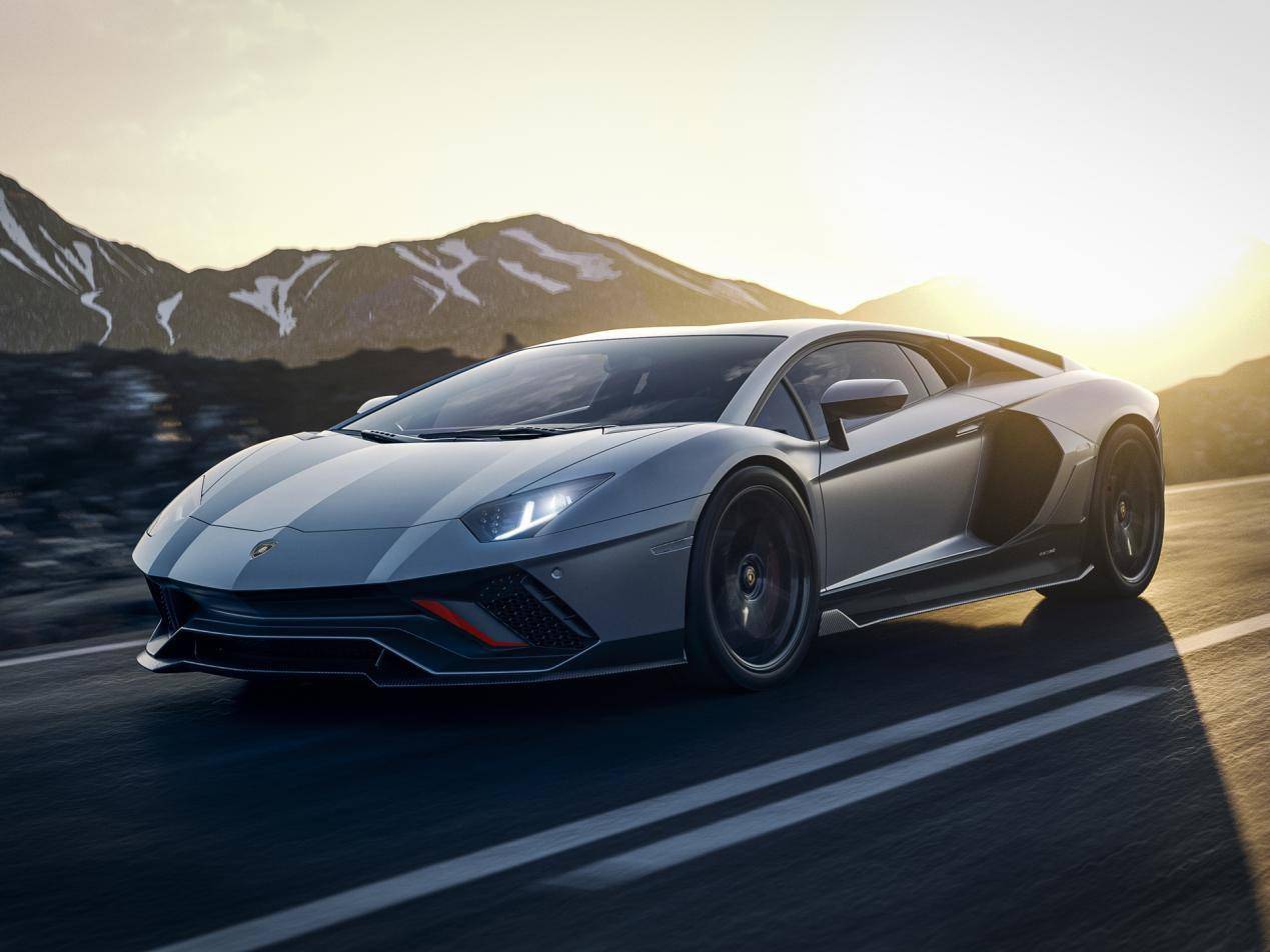 兰博基尼aventador正式停产带你回顾兰博基尼历代旗舰跑车