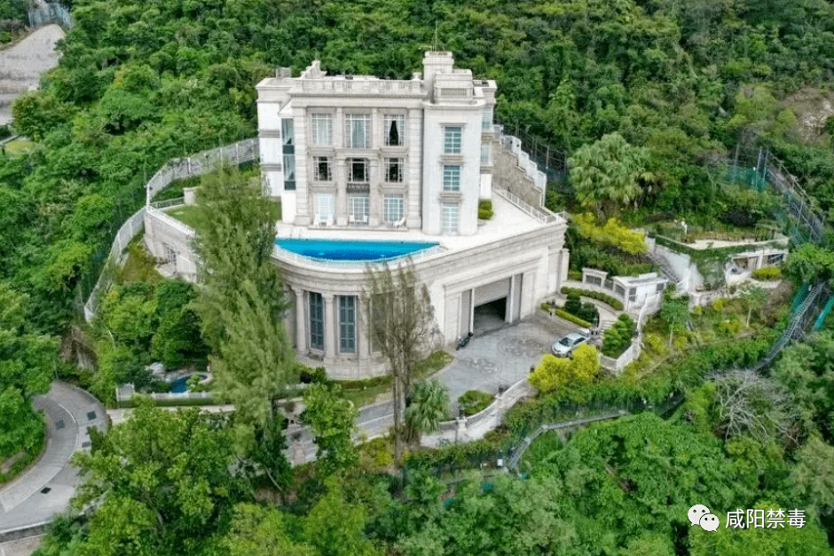 豪门继承人的故事:藏起来养了22年,这姑娘露面就继承700亿财产_李嘉诚