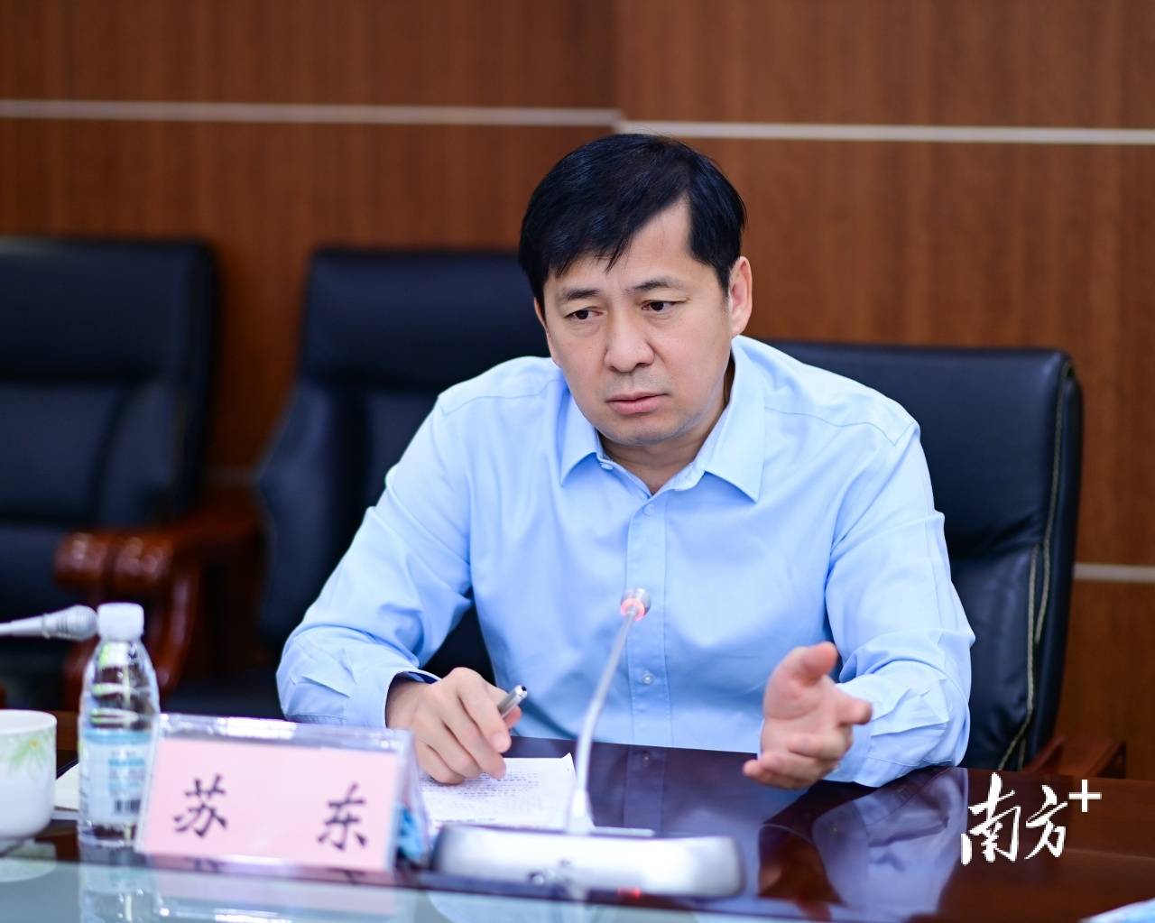 东莞市政协领导到黄江调研公共交通系统建设及停车难等问题_喻丽君