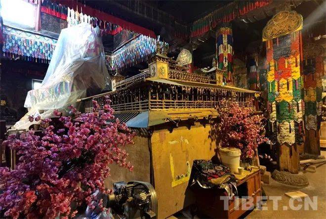 木雅曲吉建才保护古建留住文化记忆