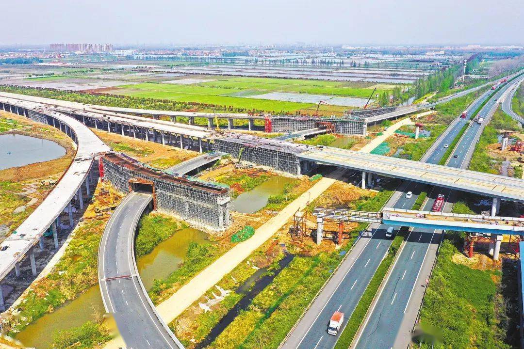 孝汉两地携手同下一盘棋共推一体化