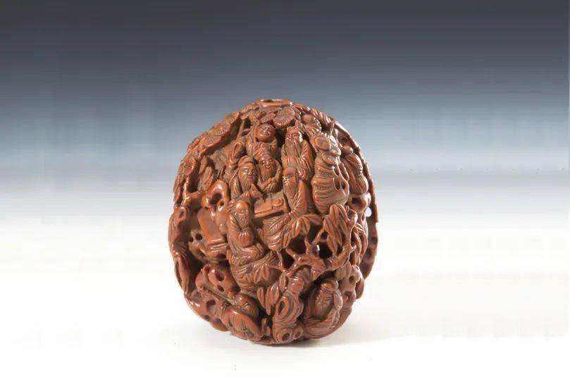 无锡博物院【文物等级】:国家一级文物核雕是我国的一门传统手工艺
