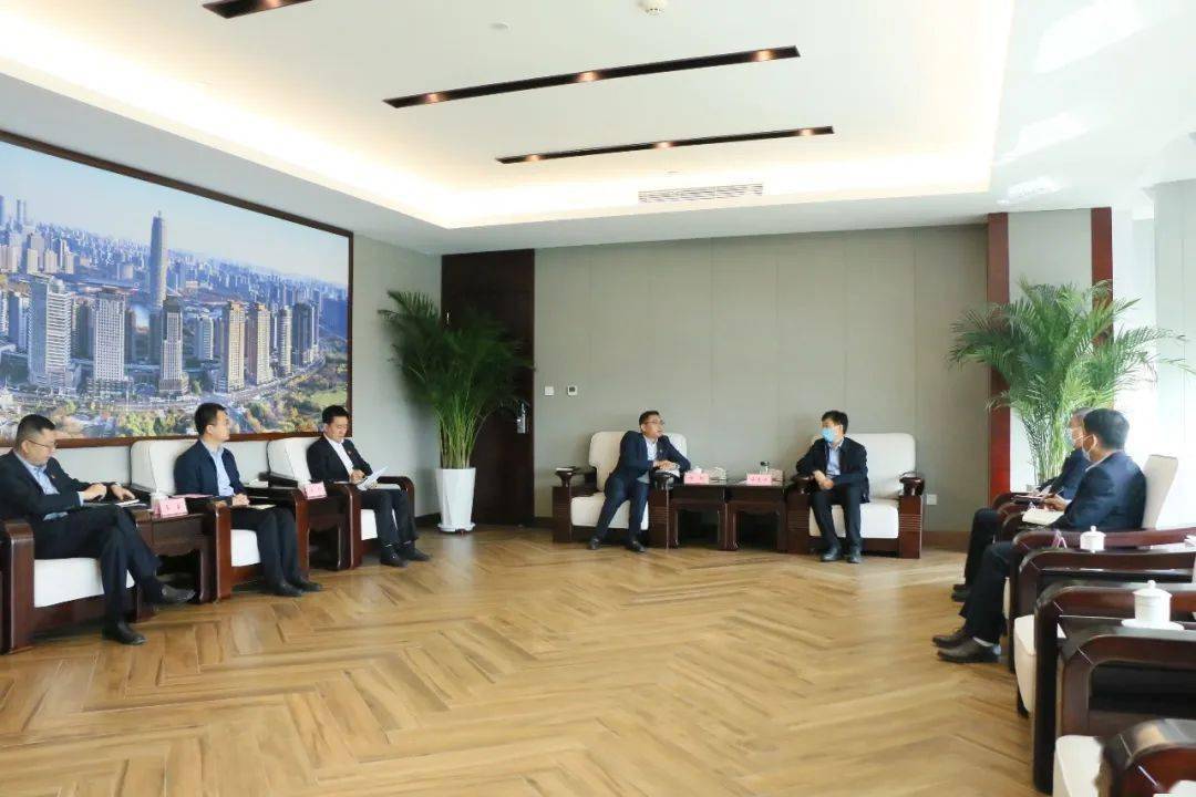 公司总经理程刚拜会郑东新区党工委书记孙建功_中铁十局_合作_建设